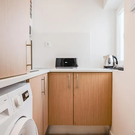 Campolide Duplex Apartamento