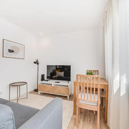 Apartamento Campolide Duplex *